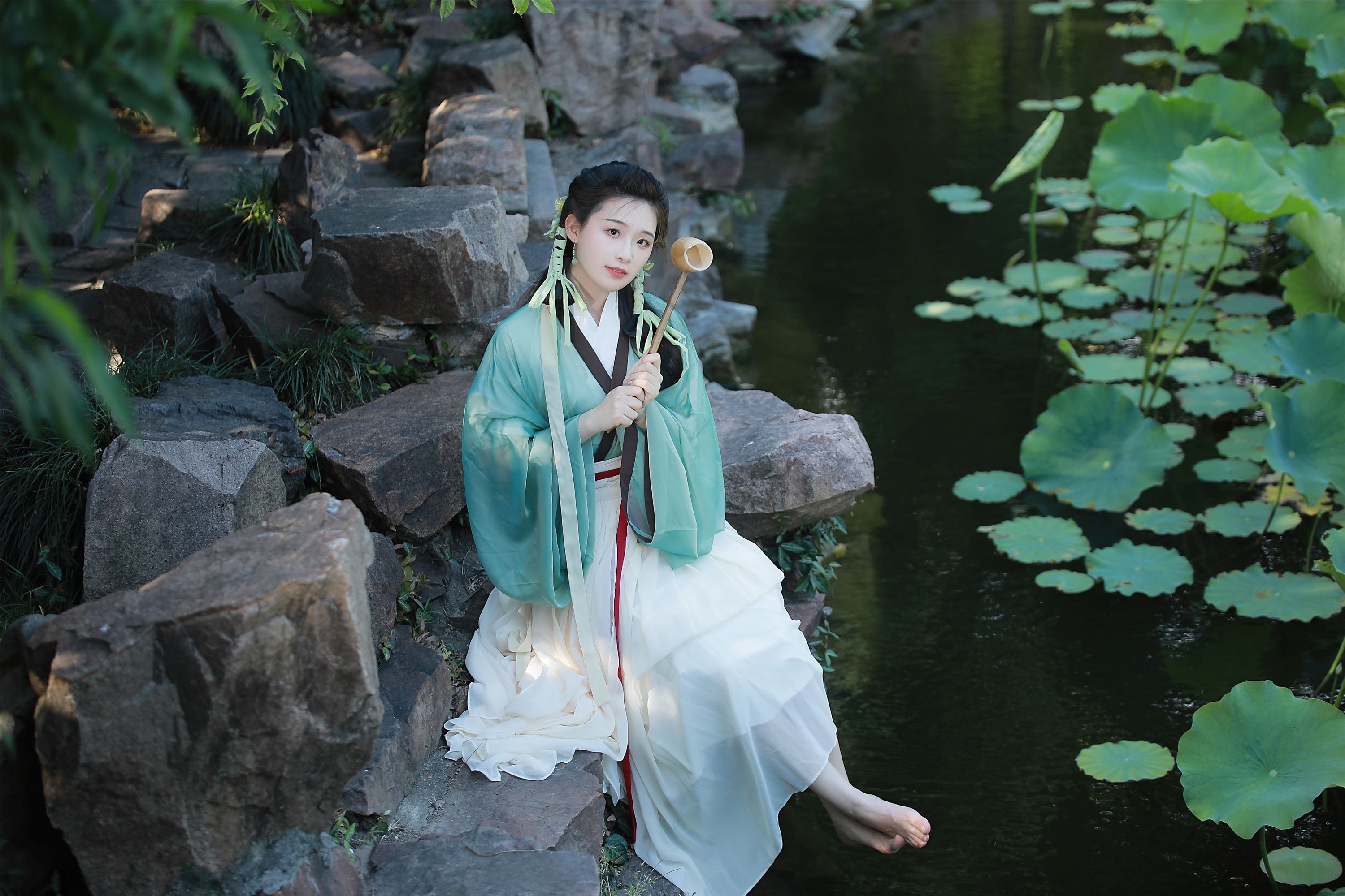 YITUYU艺图语 2025.01.05 小荷 _喵喵家的小鱼干_